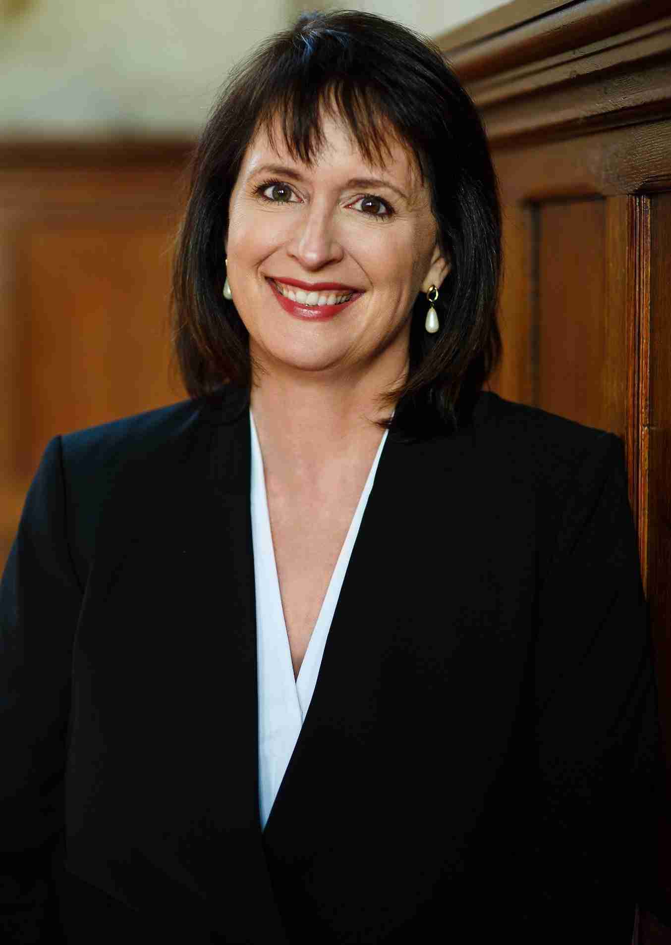 Nadine Maenza